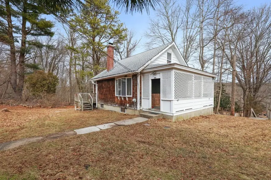 142 May St, North Attleboro, MA 02760 - Image #3