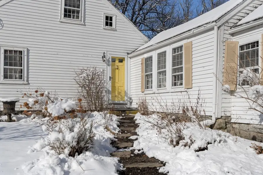 561 Circuit Street, Hanover, MA 02339 - Image #3