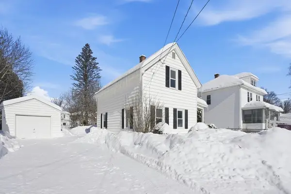 54 Bourne St, Palmer, MA 01080