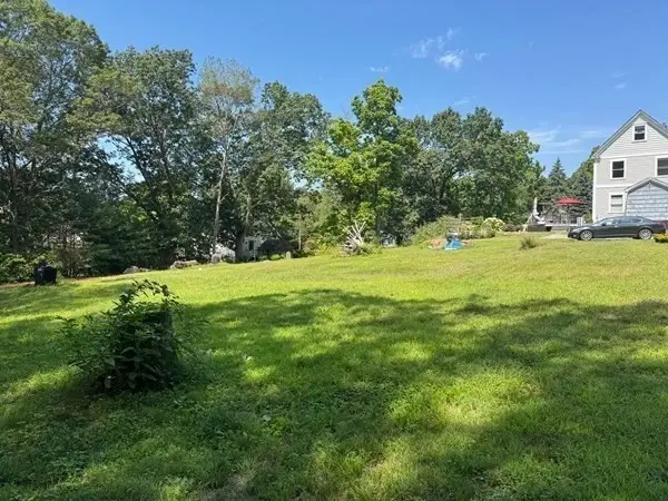 26 Sprague Ave, Chelmsford, MA 01824 - #2