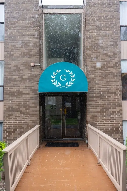 60 Shrewsbury Green Dr #B, Shrewsbury, MA 01545 - Image #1