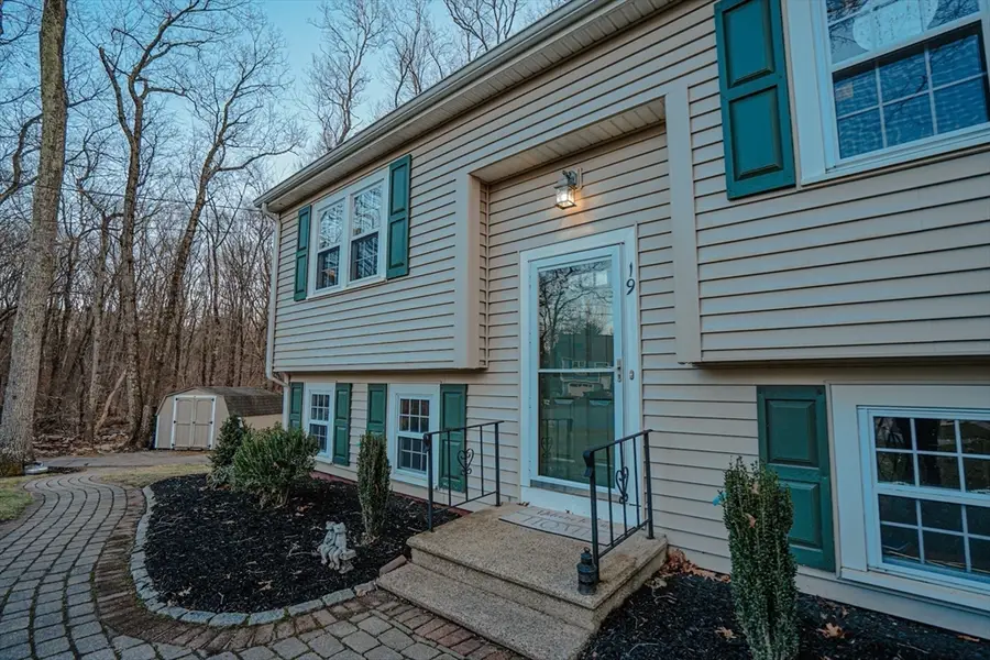 19 Amber Lane, Attleboro, MA 02703 - Image #3