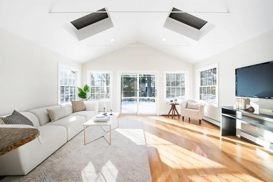 10 Trinity Rd, Winchester, MA 01890 - Image #3