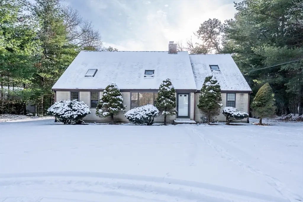 192 Sandy Valley Rd, Marstons Mills, MA 02648 - Image #1