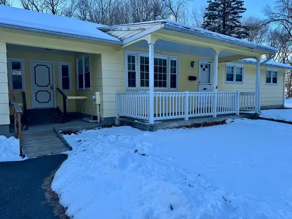 10 Young Cir, South Hadley, MA 01075