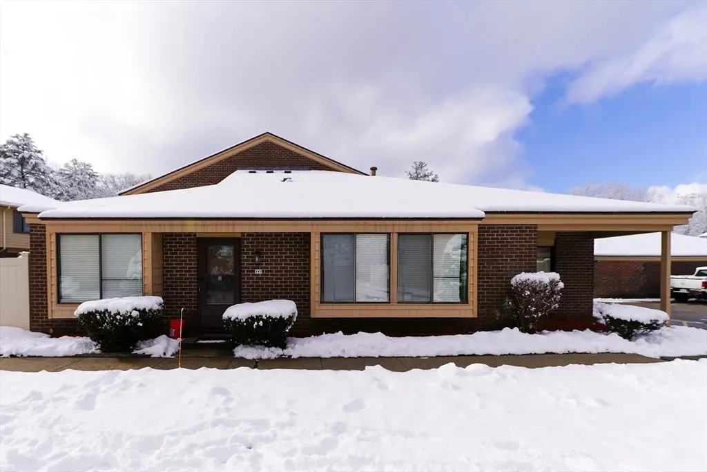 117 Greenbrook Dr #117, Stoughton, MA 02072 - Image #1