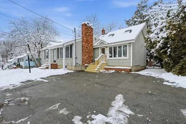 50 Cheever Ave, Dracut, MA 01826