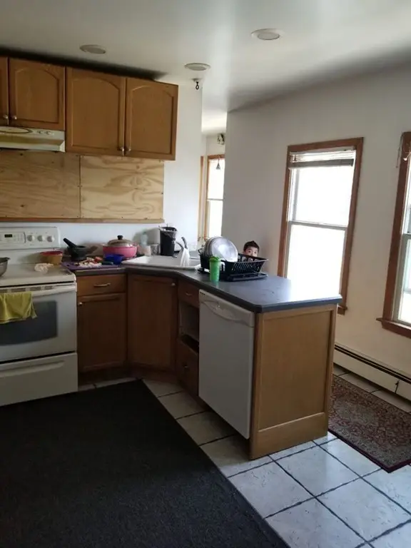 31 Russell St, West Springfield, MA 01089 - Image #3