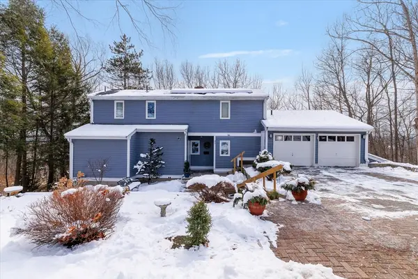 40 Hillcrest Ave, Worcester, MA 01602