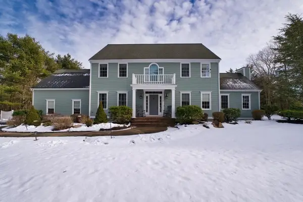 2 Winterberry Ln, Westport, MA 02790