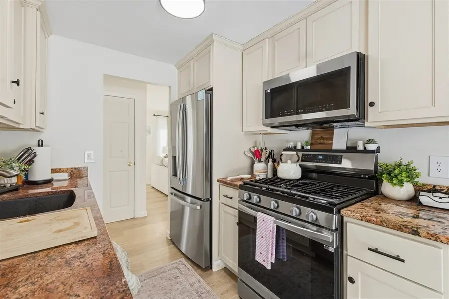 239 Powderhorn Dr, Taunton, MA 02780 - Image #3