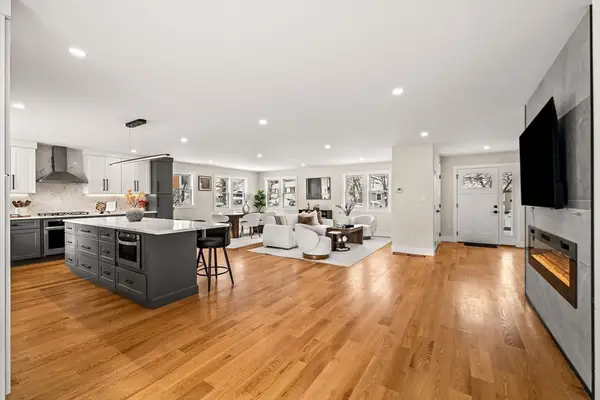 35 Neillian Way #35, Bedford, MA 01730