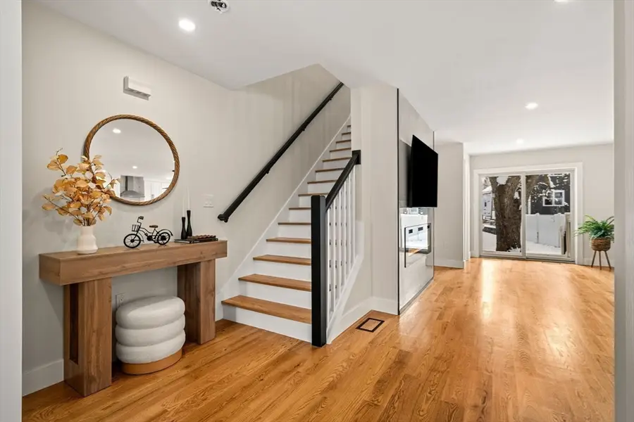 35 Neillian Way #35, Bedford, MA 01730 - Image #2