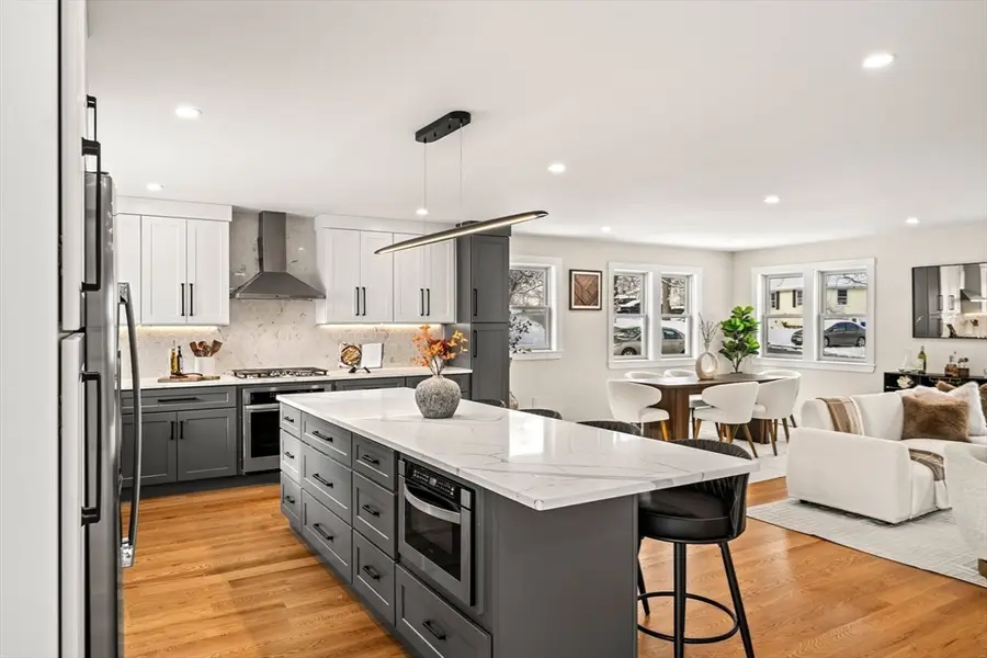 35 Neillian Way #35, Bedford, MA 01730 - Image #3