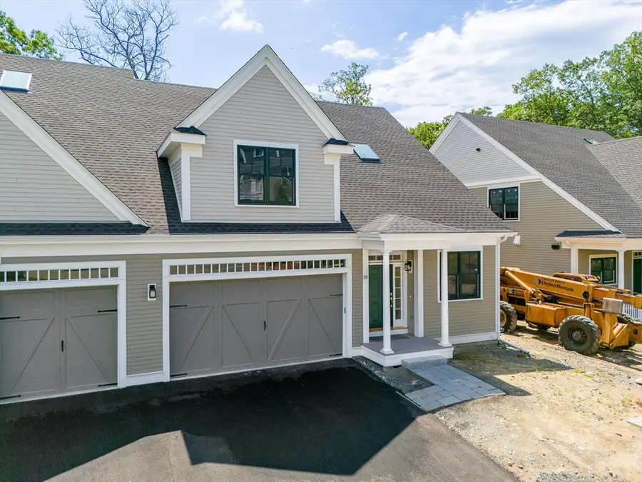 18 Talbot Lane #18, Reading, MA 01867 - Image #2