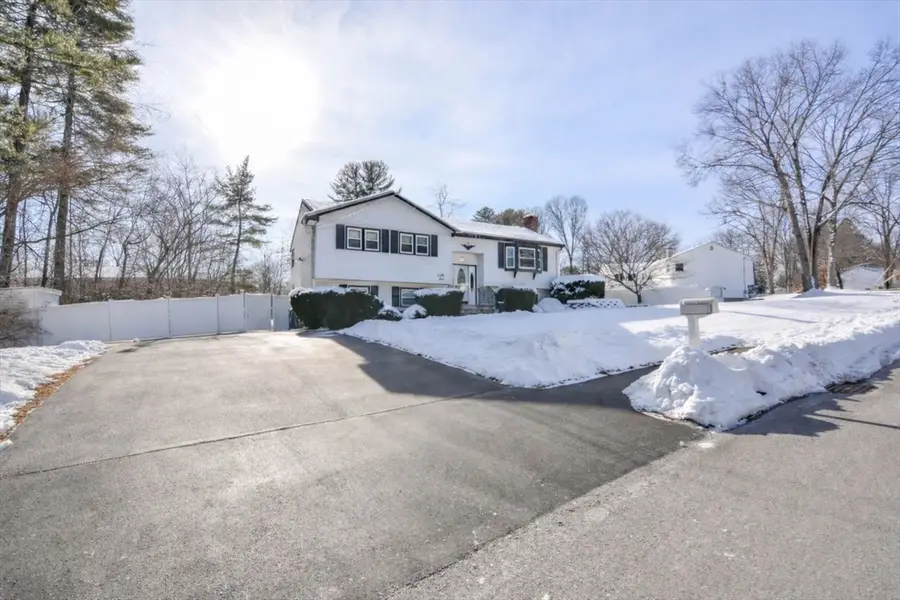 51 Heritage Rd, Billerica, MA 01821 - Image #2