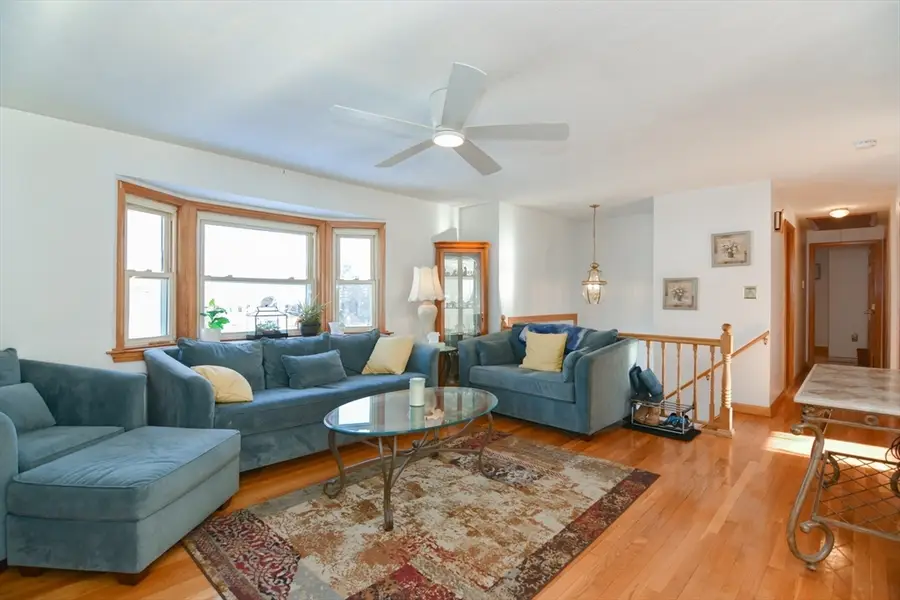 51 Heritage Rd, Billerica, MA 01821 - Image #3