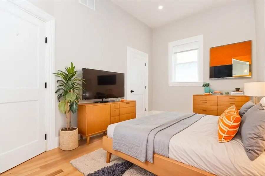 14 Grant St #2, Boston, MA 02125 - Image #2