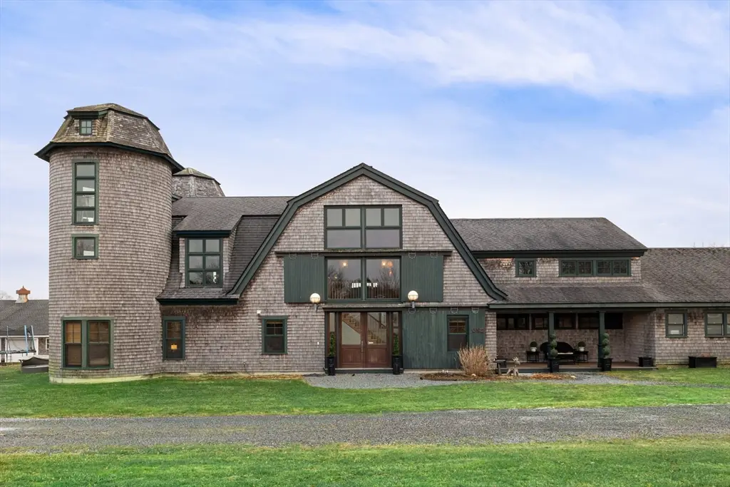 1 Masthead Lane, Dartmouth, MA 02748 - Image #1