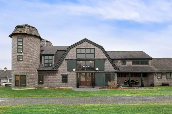 1 Masthead Lane, Dartmouth, MA 02748