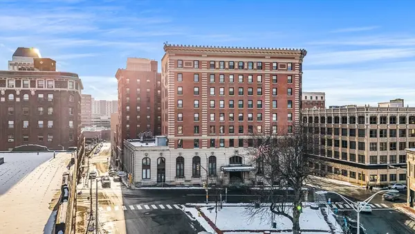 140 Chestnut St #619, Springfield, MA 01103