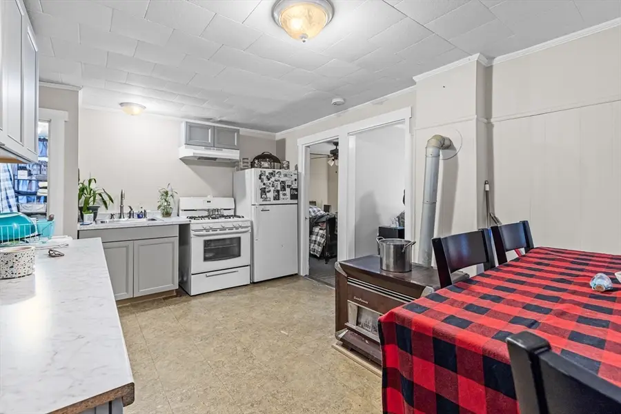 88 Linden St, New Bedford, MA 02740 - Image #3