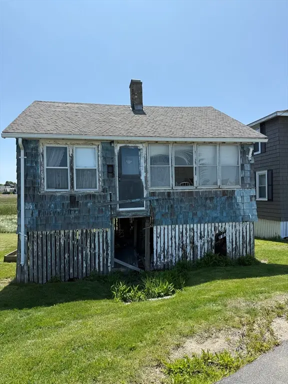 30 Ocean Ave, Hull, MA 02045 - Image #2