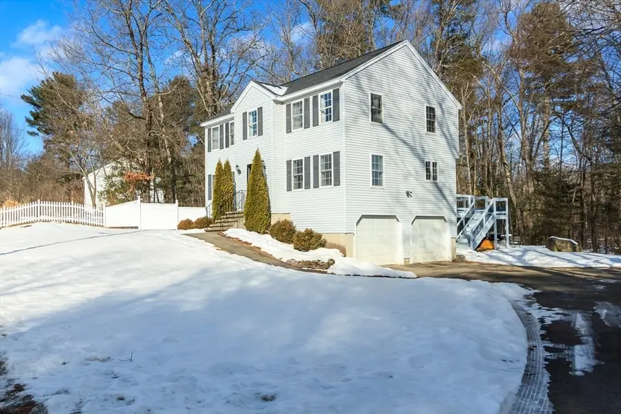 979 Hildreth Street, Dracut, MA 01826 - Image #3