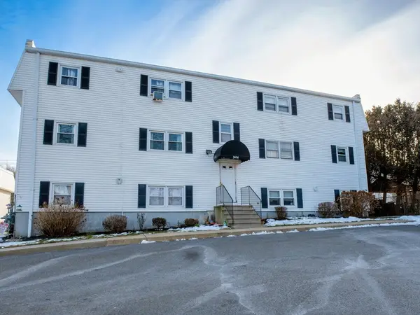 3636 N Main St #5, Fall River, MA 02720