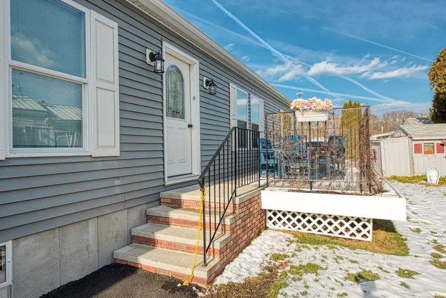 16 Jason Way #16, West Bridgewater, MA 02379 - Image #3