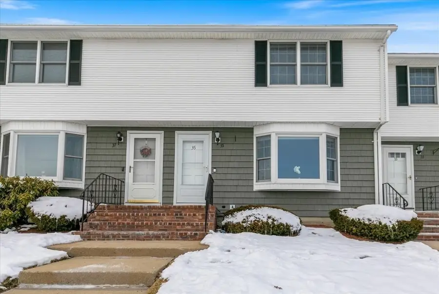 35 Christopher Dr #35, Methuen, MA 01844 - Image #3