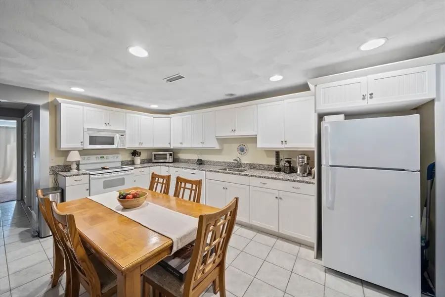 104 Norton Ave #12, Easton, MA 02375 - Image #3