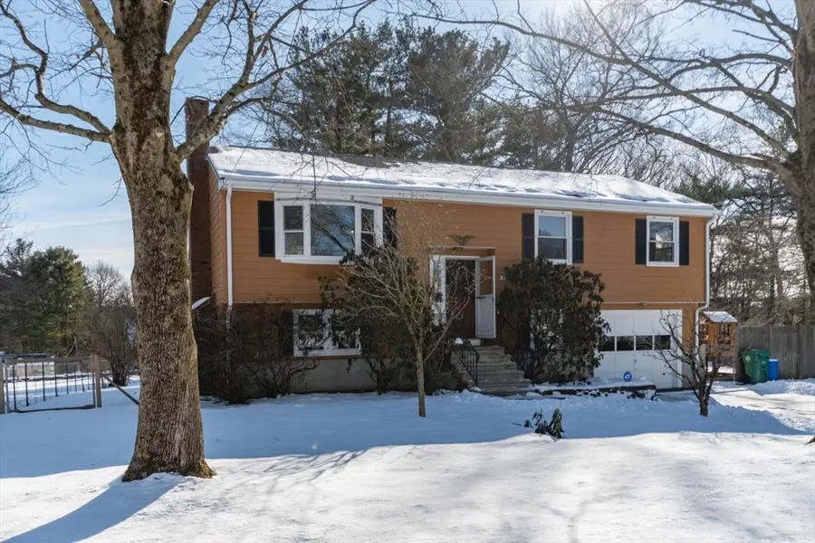 21 Meadowvale Rd, Burlington, MA 01803 - Image #2