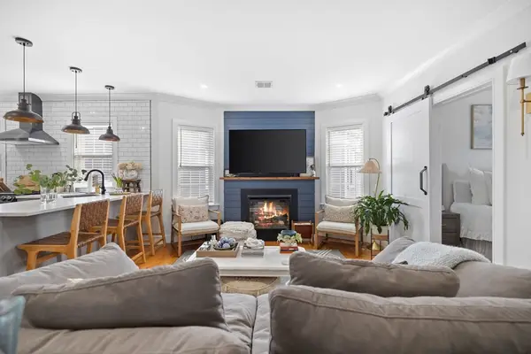 644 Adams St #3, Boston, MA 02122