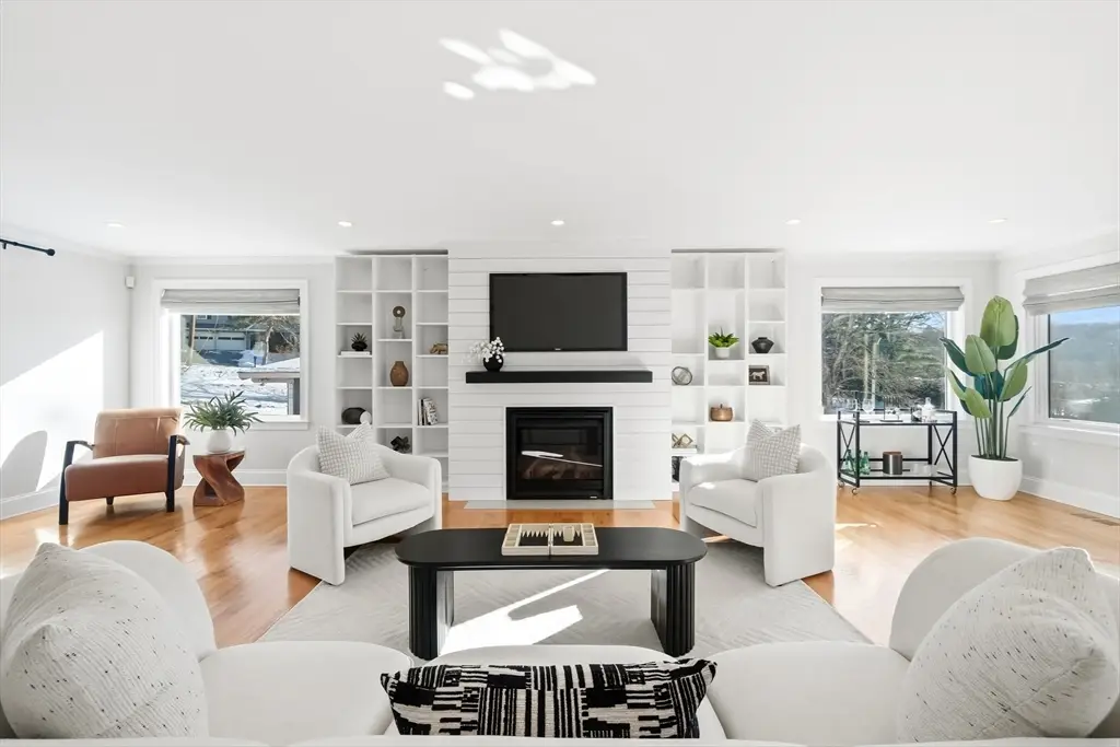 5 Squire Rd, Winchester, MA 01890 - Image #1