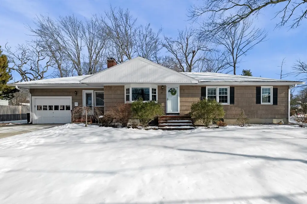 129 Moody St, North Andover, MA 01845 - Image #1