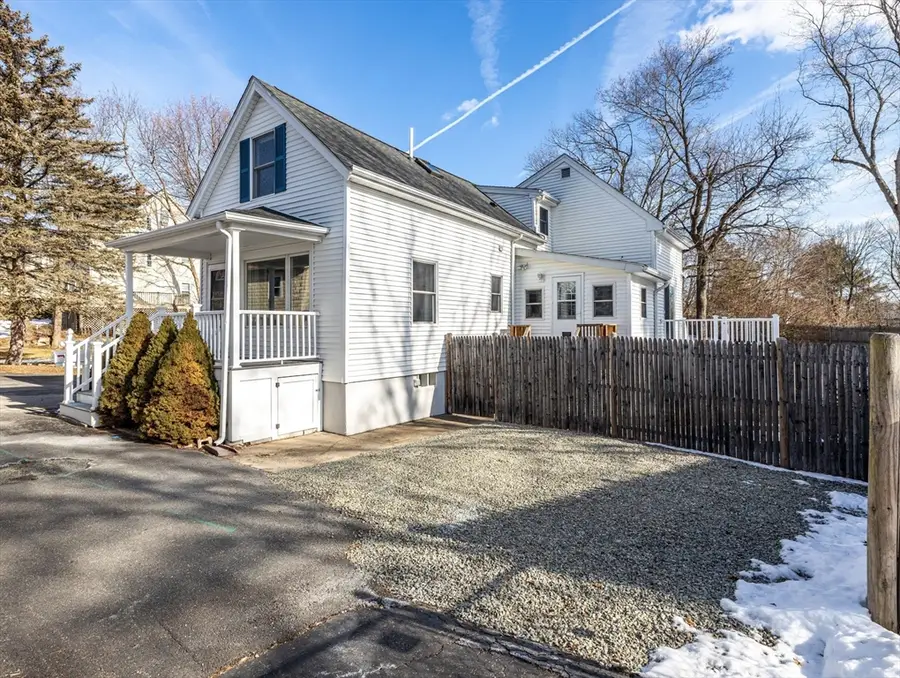 12 Johnson Pl, Norwood, MA 02062 - Image #2