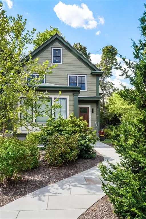 1119 Walnut St, Newton, MA 02461 - #1