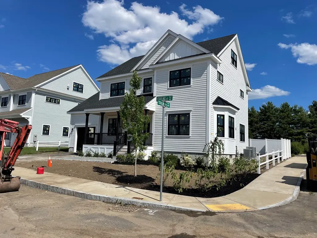 16 Starling Street, Boston, MA 02132 - Image #1