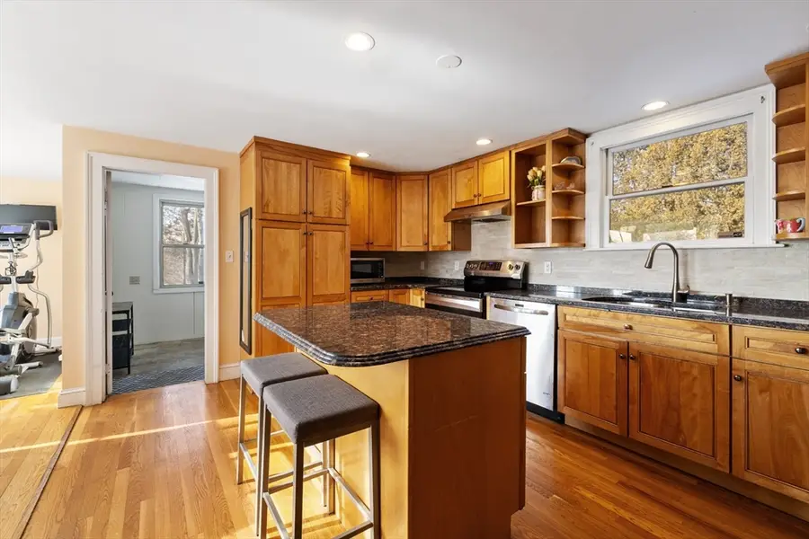 10 Bernard Steet, Lexington, MA 02420 - Image #2