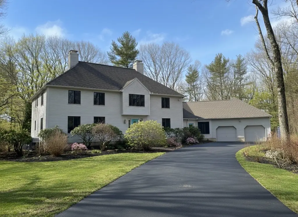 183 Kings Grant Rd, Weston, MA 02493 - Image #1