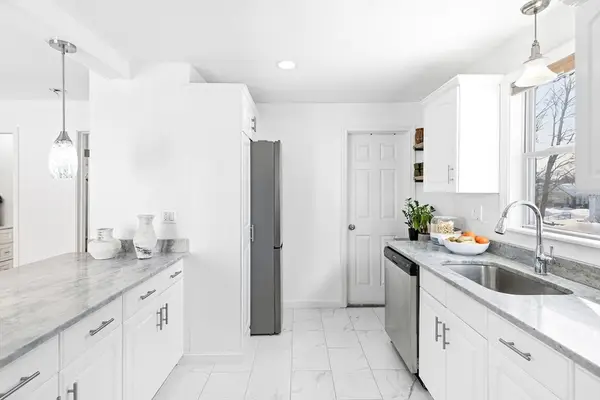 51 Sterling Rd, Brockton, MA 02301