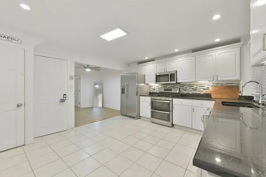 144-144A Salem St, Boston, MA 02113 - Image #2