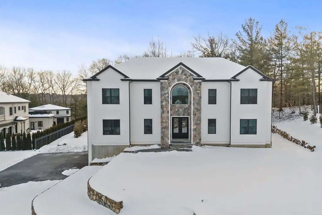 12 Couture Way, Middleton, MA 01949 - Image #1