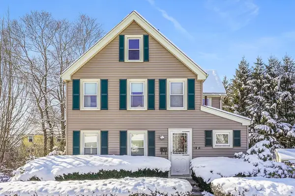 3 Horton Pl, Milton, MA 02186