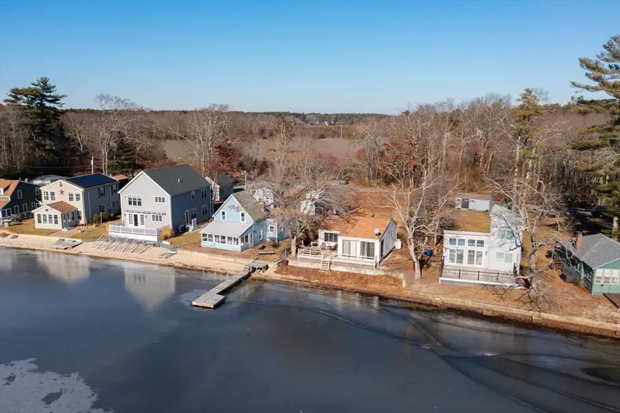 46 Blueberry Ln, Pembroke, MA 02359 - Image #2