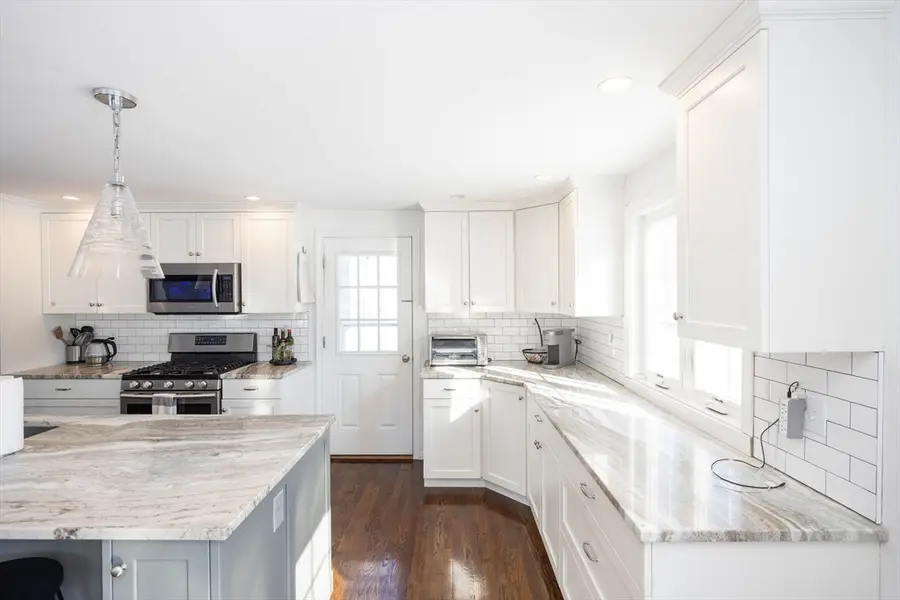 6 Village St, Millis, MA 02054 - Image #3