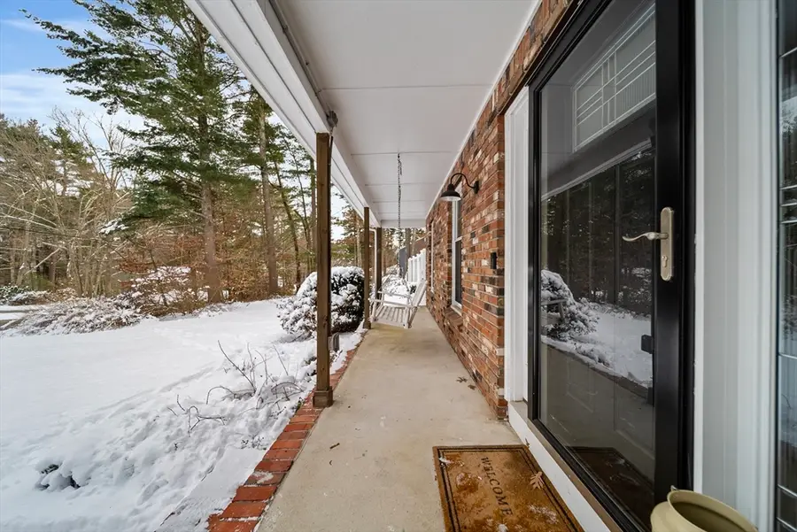 8 Ridgefield Rd, Norfolk, MA 02056 - #3