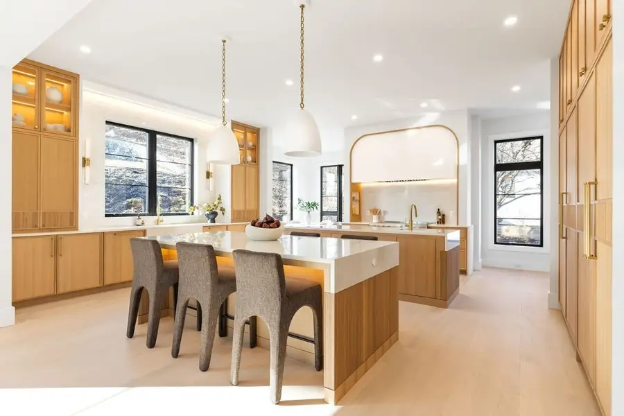 28 Cottonwood Rd, Newton, MA 02459 - Image #2