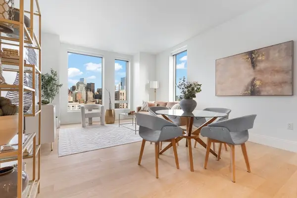 380 Harrison Ave #PH2B, Boston, MA 02118